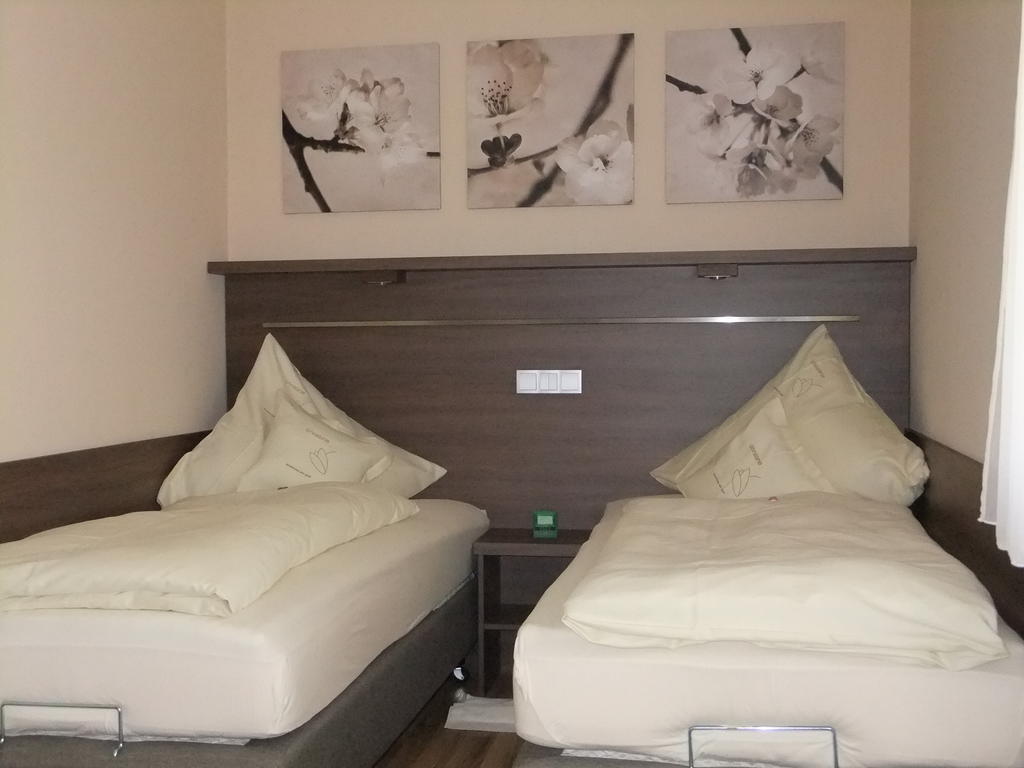 Aparthotel Christine Bad Füssing Pokoj fotografie