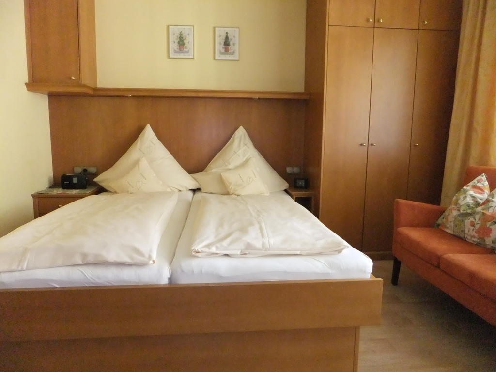 Aparthotel Christine Bad Füssing Pokoj fotografie